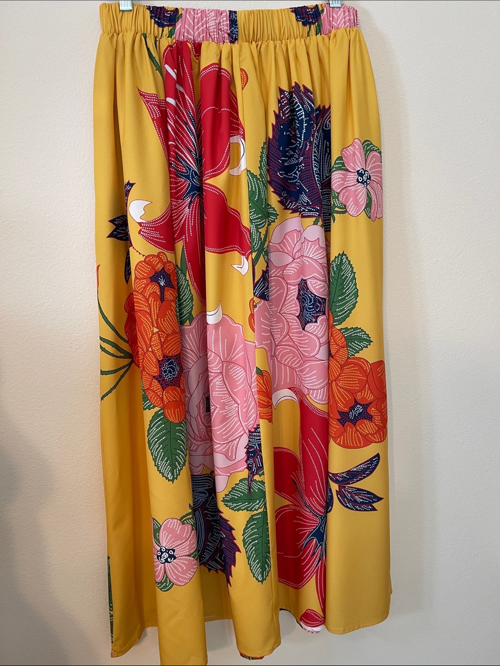NWOT Vibrant Floral Maxi Skirt with Pockets - Picture 4 of 16